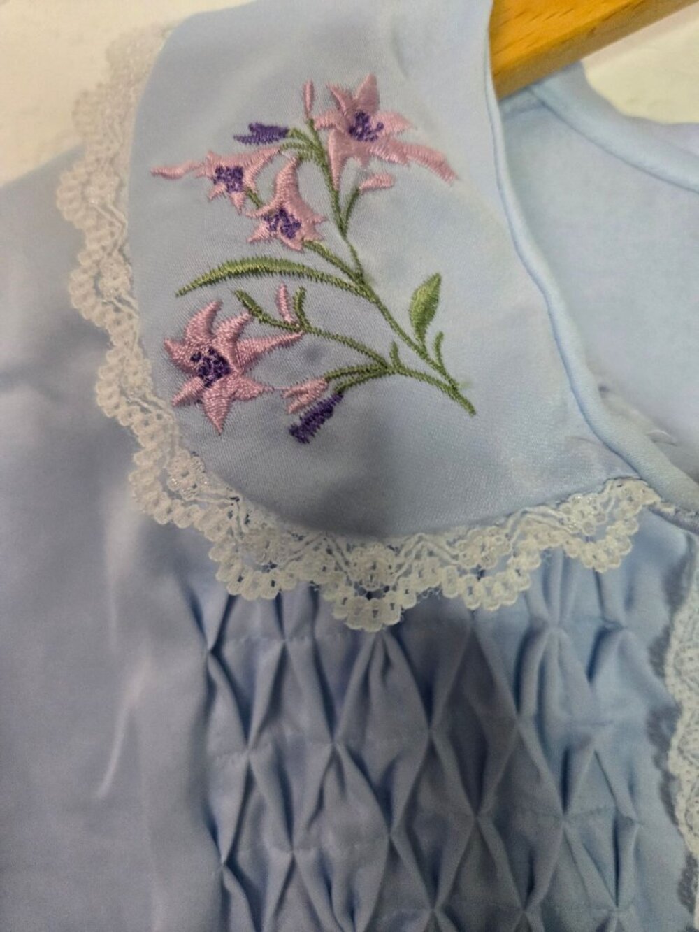 Women's Vintage Retro Barbizon Blue Pajama Set With Embroidered Collar Smocking - Picture 12 of 16